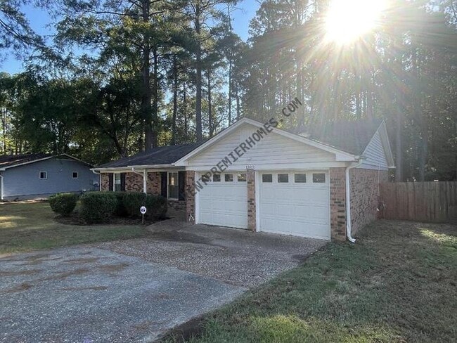 Foto del edificio - 12001 Lemoncrest Ln