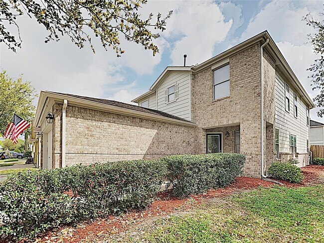 Building Photo - 13023 Skyview Landing Dr