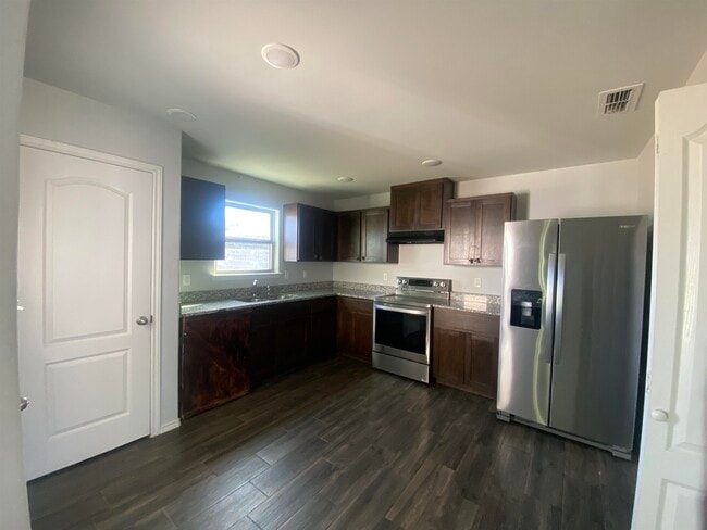 Foto del edificio - 1535 Port Texas Dr