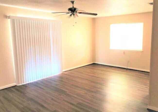Foto del edificio - 3 Bedroom 1.5 Bath