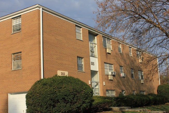 Building Photo - Yale Avenue Apartments