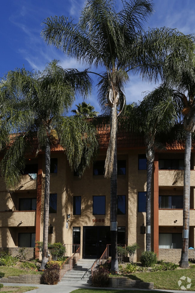 Canyon Crest Hills Apartments Riverside, CA