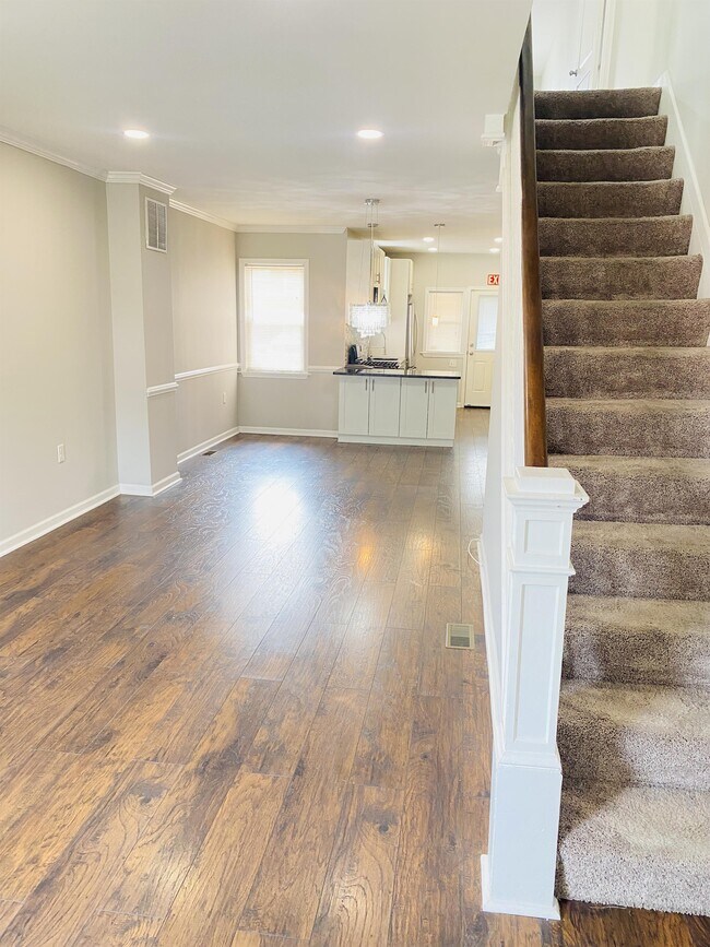 Building Photo - 3817 Flowerton Rd