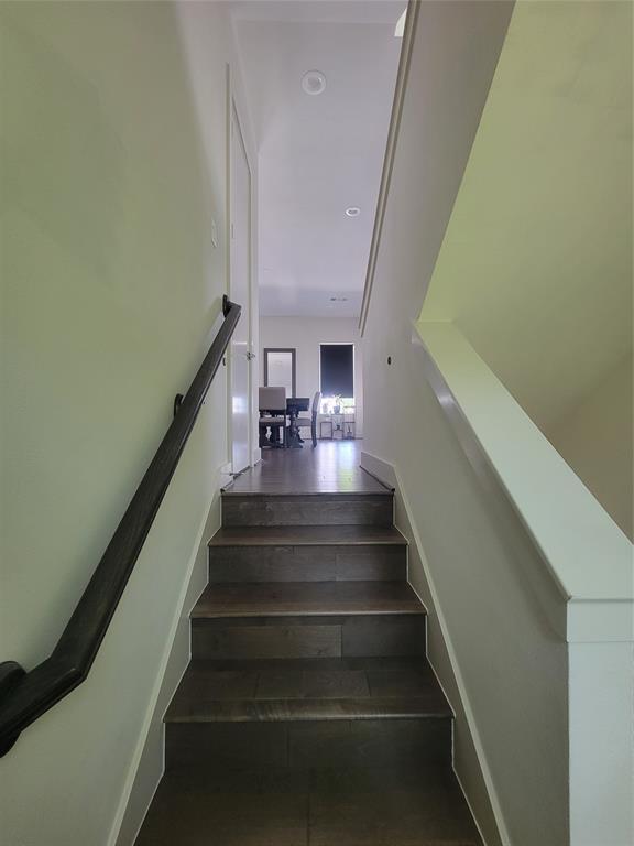 Foto del edificio - 4812 Martin Oaks Ln
