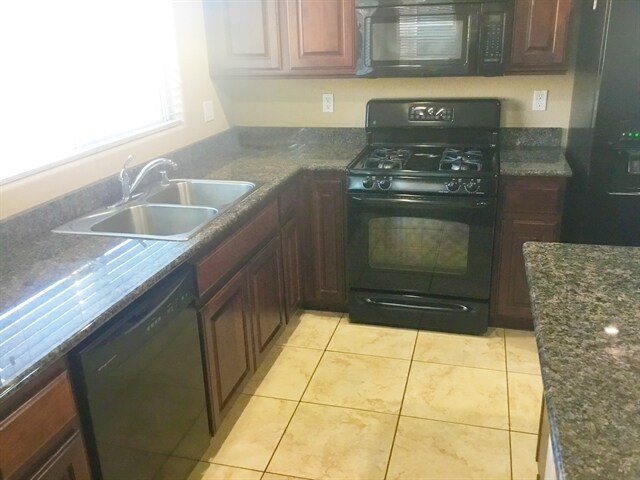 Building Photo - 10511 Mojave Ridge Ct