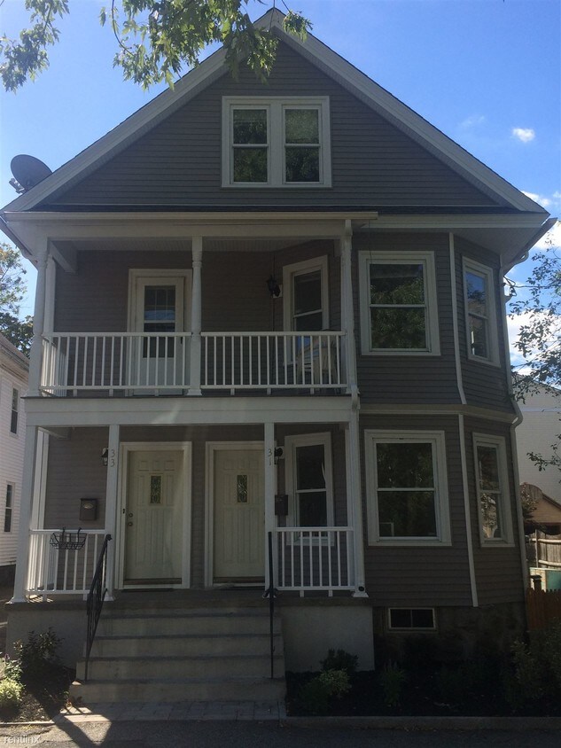 Building Photo - 31 Saunders St