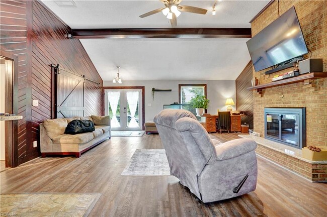 Foto del edificio - 1780 Valhalla Arch