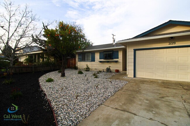 Building Photo - $4495-Remodeled 4 Bed, 2 Bath Home near Morrill Middle School-North San Jose