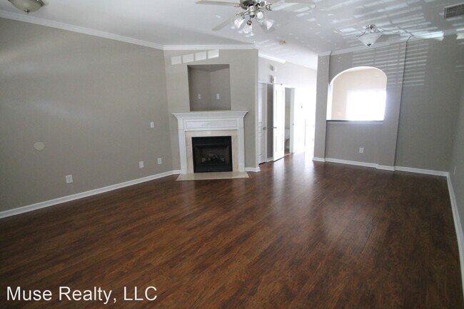 Foto del edificio - 2 br, 2.5 bath House - 518 Bent Leaf Court