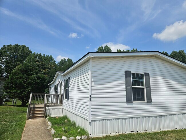Foto del edificio - 89 Lynnwood Cir