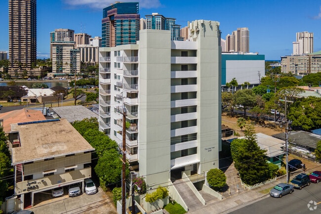 Lime tree Apartments