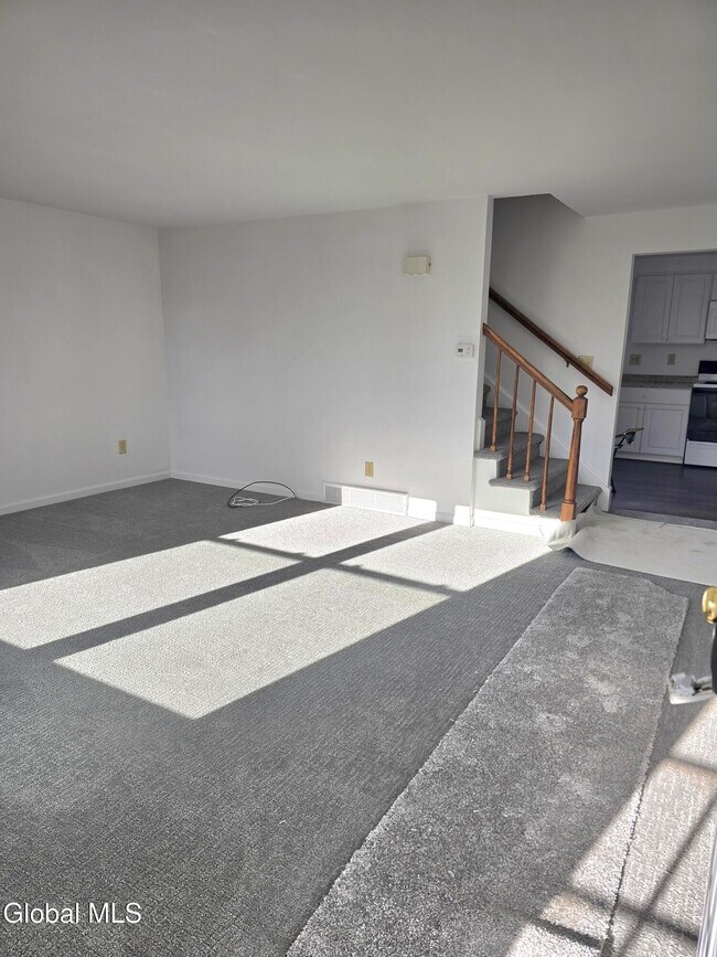 Foto del edificio - 19 Commodore St