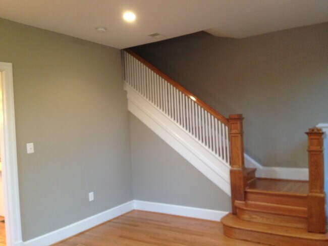 Living room - 3000 Porter St NW