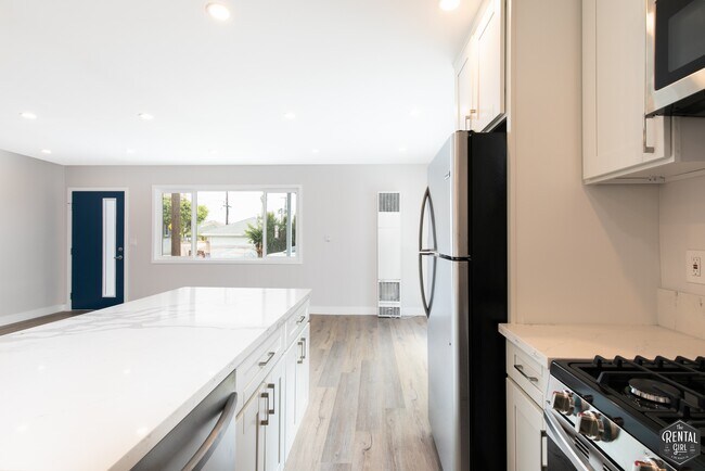Foto del edificio - 3872 Bentley Ave