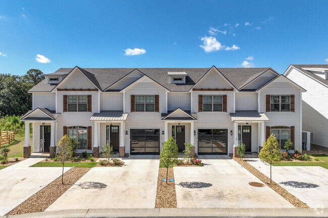 Building Photo - Lacy Ridge