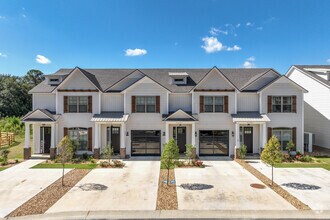 Building Photo - Lacy Ridge