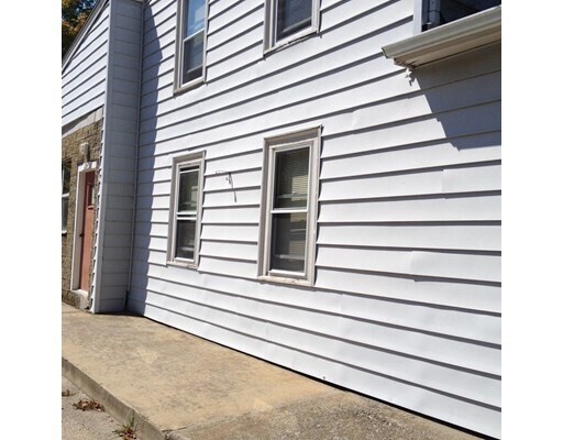 Primary Photo - 124 North St