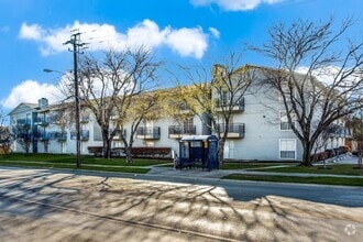 Building Photo - 4502 Gaston Ave