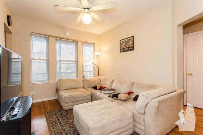 Building Photo - 2 bedroom in Chicago IL 60614