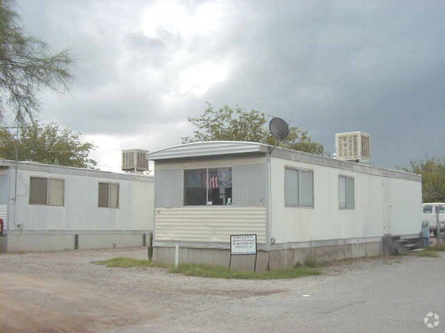 Building Photo - Desert Sun Mobile Home Park