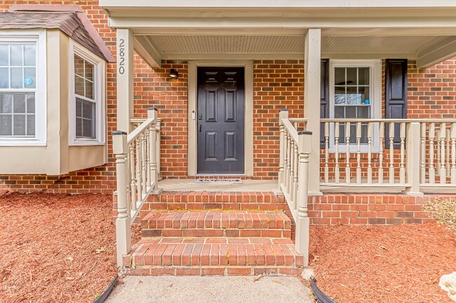 Foto del edificio - 2820 Colchester Crescent