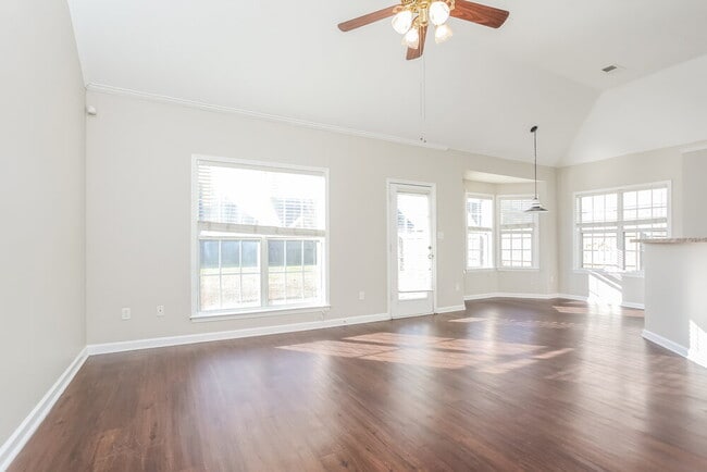 Building Photo - 8249 White Wing Ln