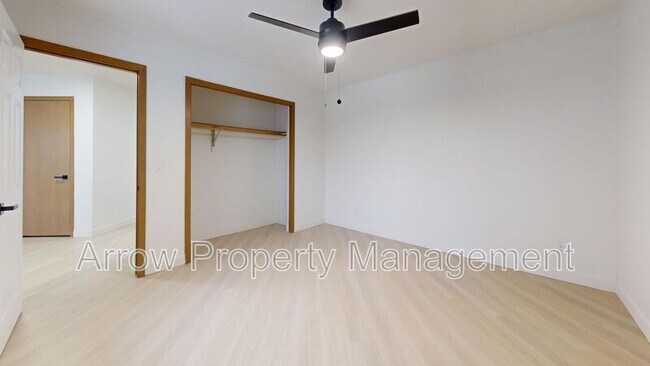 Foto del edificio - 2141 Xavier St