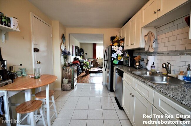 Foto del edificio - 53 Colborne Rd