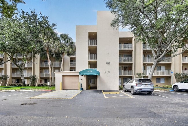 Foto del edificio - 9470 Tangerine Pl