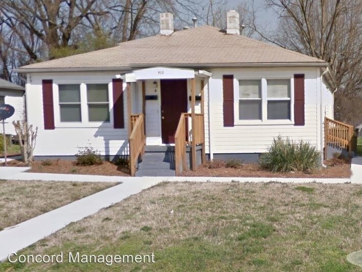 Primary Photo - 913 Broad Ave