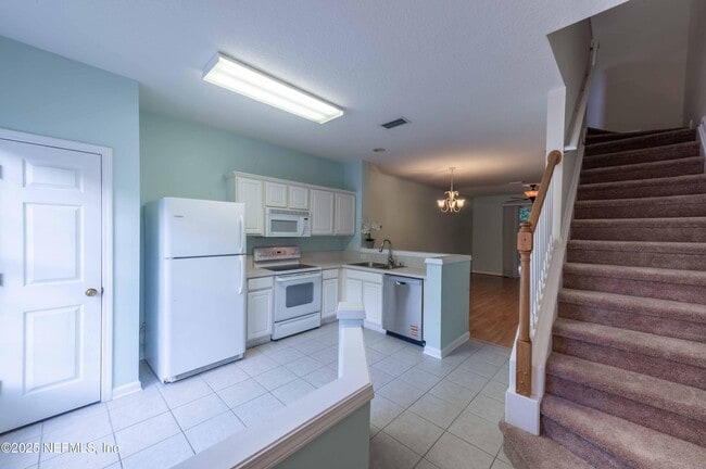 Foto del edificio - 3483 Lone Tree Ln