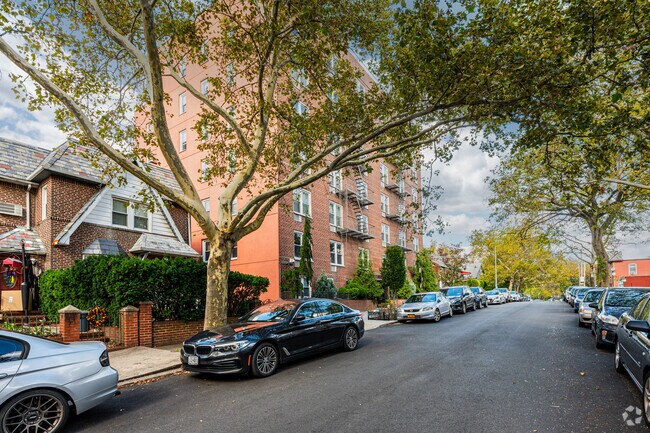 Neighborhood Photo - 50-22 40th St