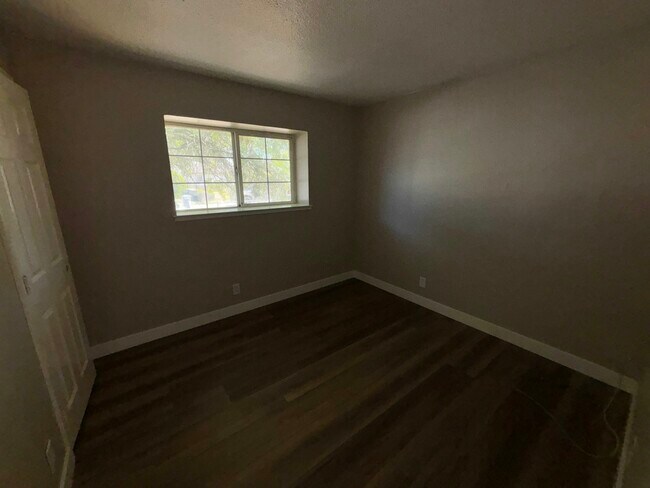 Foto del edificio - 7480 Balfour Way