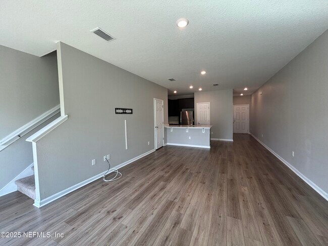 Foto del edificio - 9798 Fiddleback Ln