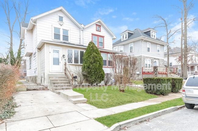 Building Photo - 922 Pitman Ave