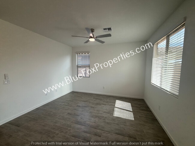 Building Photo - 35049 S Lasso Ln