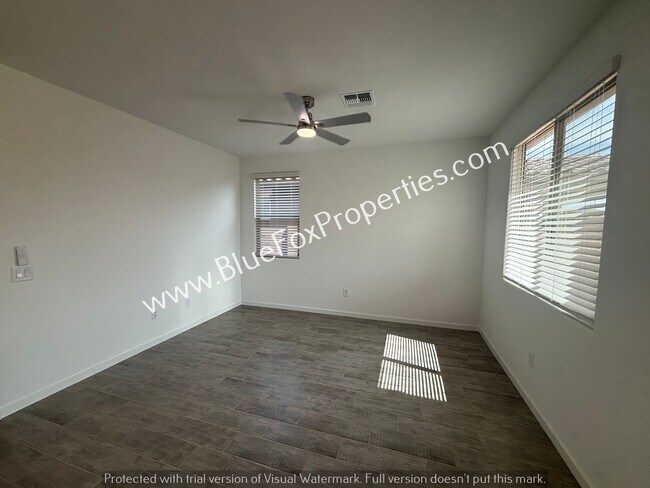 Foto del edificio - 35049 S Lasso Ln