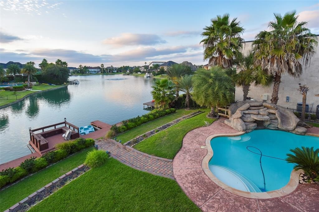 Foto principal - 1722 Amber Chase Dr