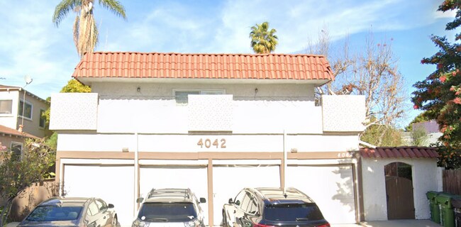 Building Photo - 4042 La Salle Ave