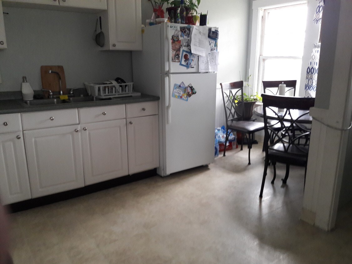 13 Russell St, Everett, MA 02149 13 Russell St Everett, MA