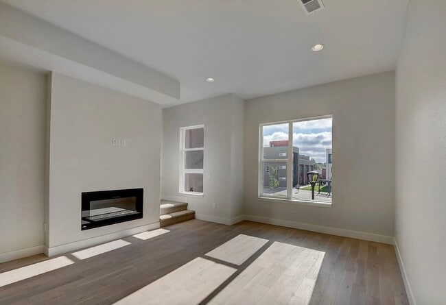 Foto del edificio - 3046 Wilson Ct