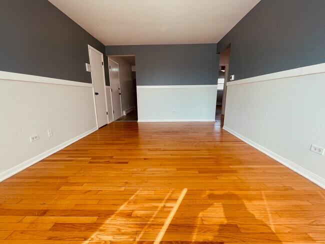 Foto del edificio - 8921 S Cottage Grove Ave