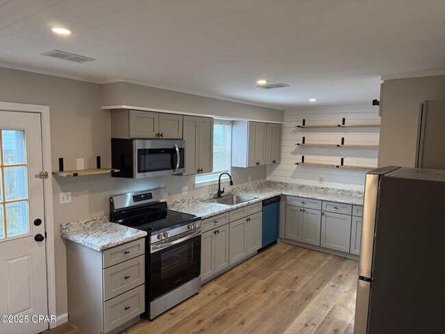 Building Photo - 101 Downing St