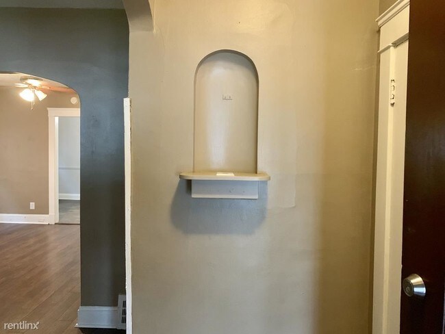 Foto del edificio - 2635 E 121st St