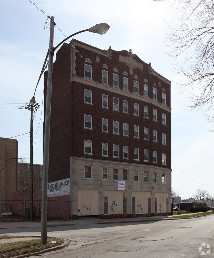 Foto del edificio - Kenmore Manor Apartments