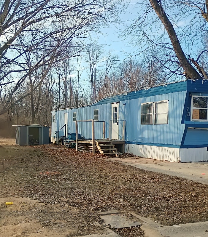 Building Photo - 73 Deerwood Park