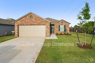 Building Photo - 3131 Valley Dr