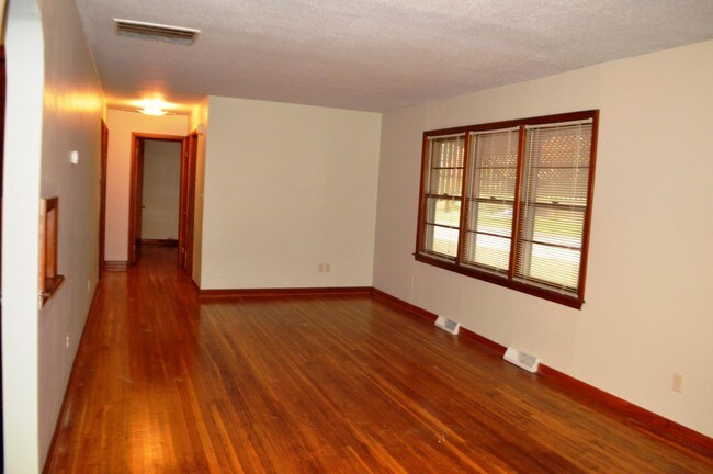 Foto del edificio - 808 West Blvd N
