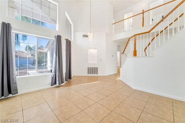 Foto del edificio - 1354 Silver Knoll Ave