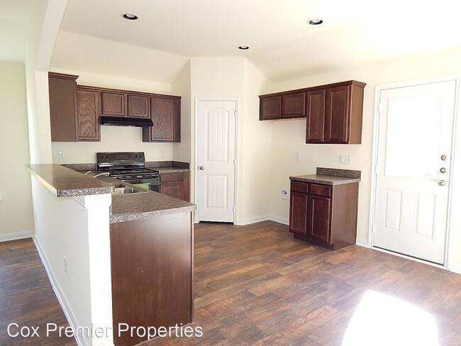 4 br, 2 bath House - 4826 Nuevo Laredo photo'